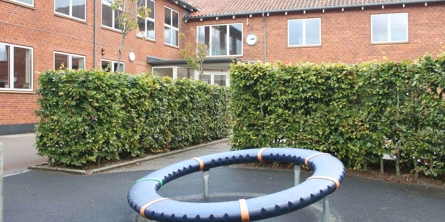 Malling Skole store skolegård